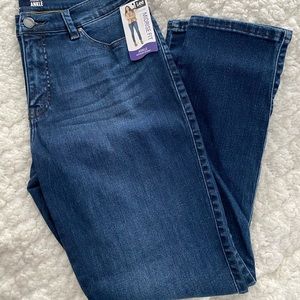 NWT Lee Midrise Jeans